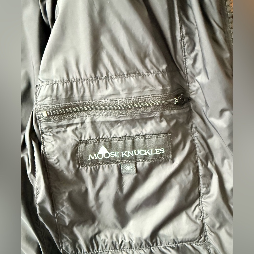 Moose Knuckles Brushstroke Print Hooded Puffer Jacket size Small - Picture 7 of 10